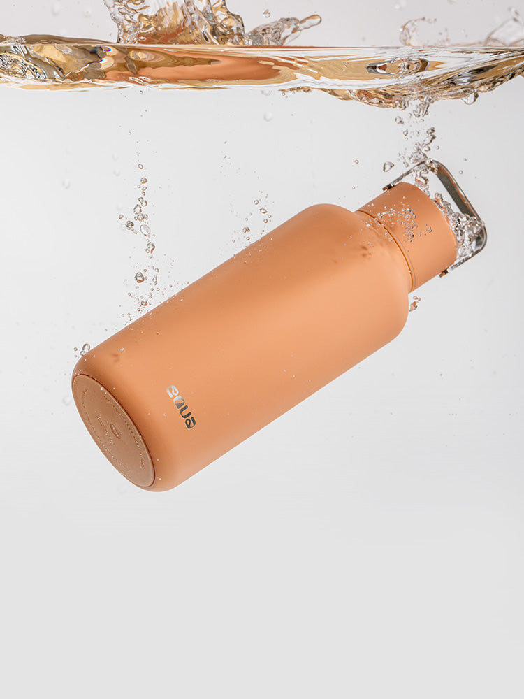 Equa Lightweight Timeless Apricot Crush Bottle