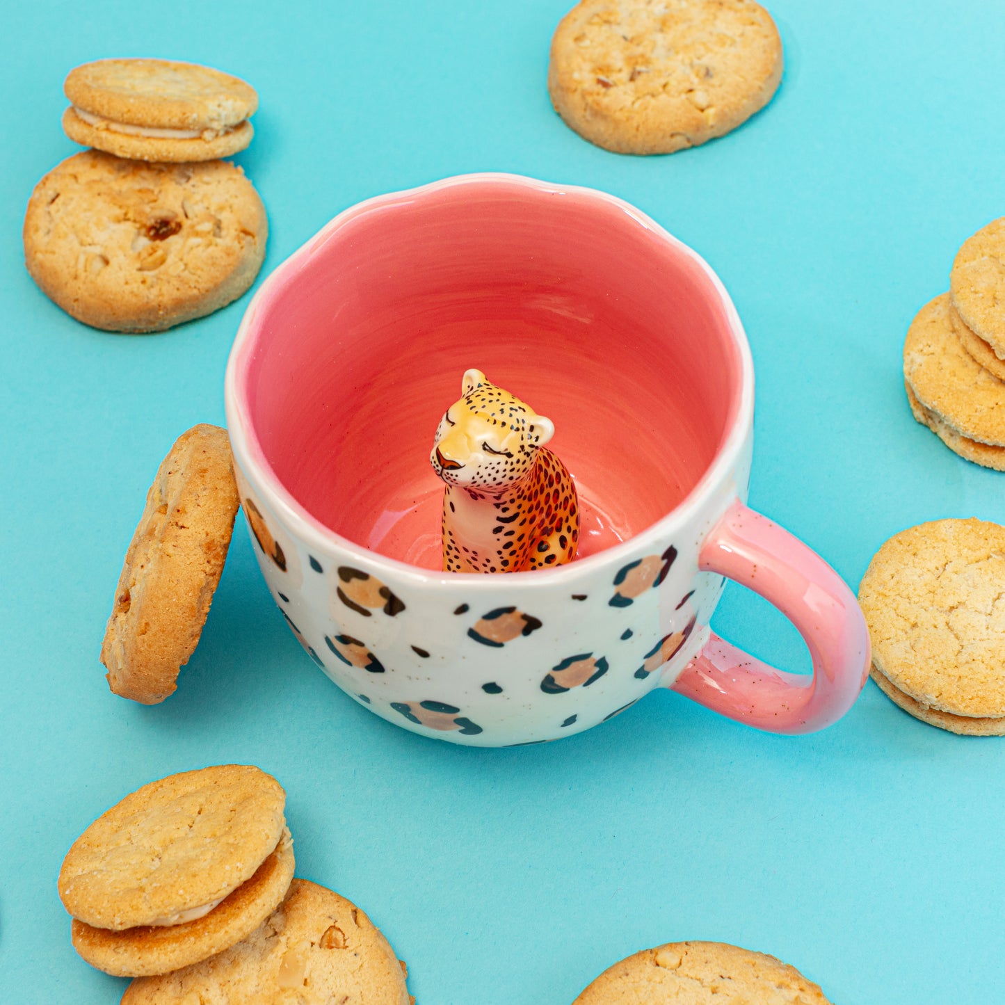 Surprise Leopard Mug – Hidden Animal Design