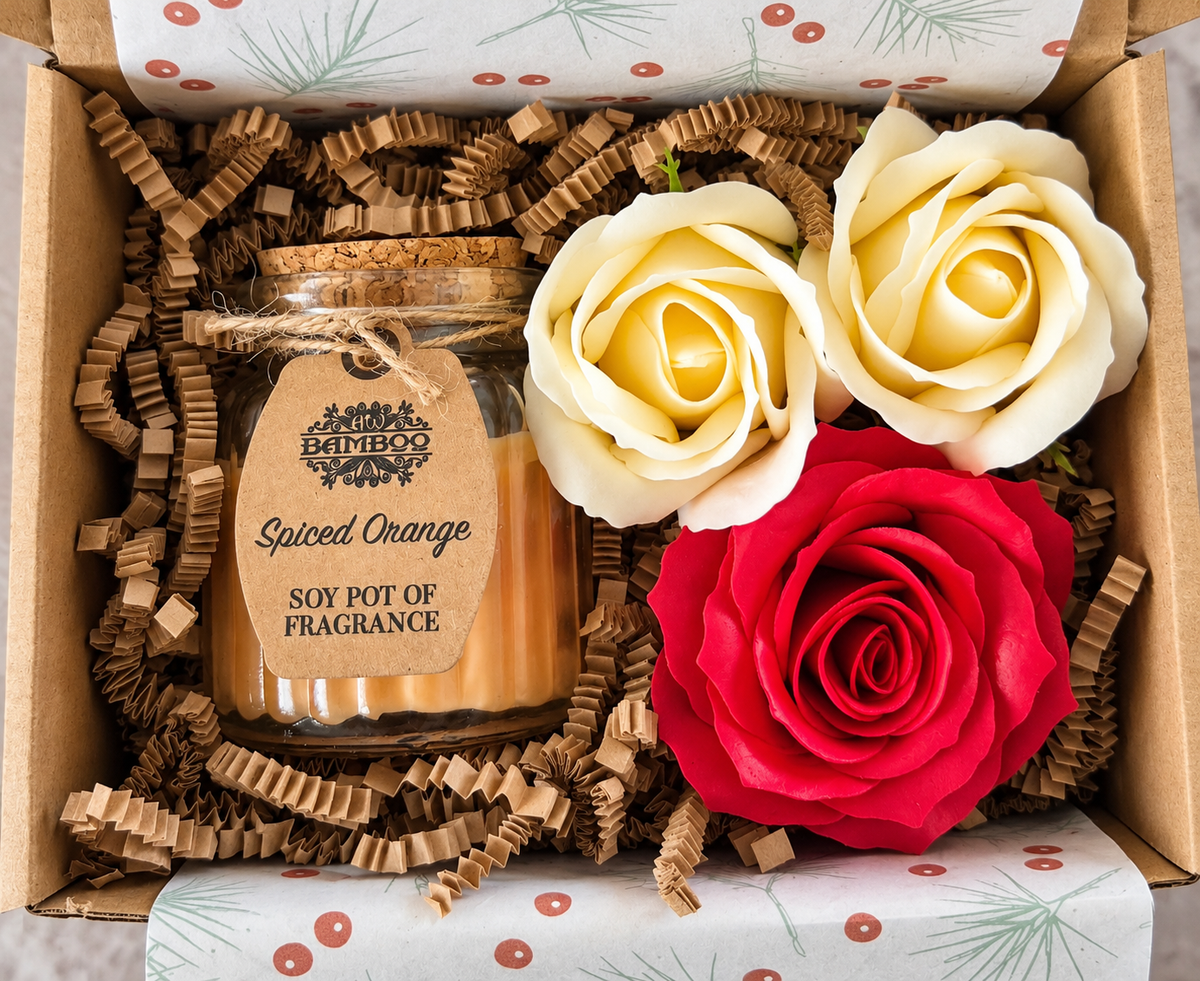Christmas Edition Candle & Roses Gift Box 🎄