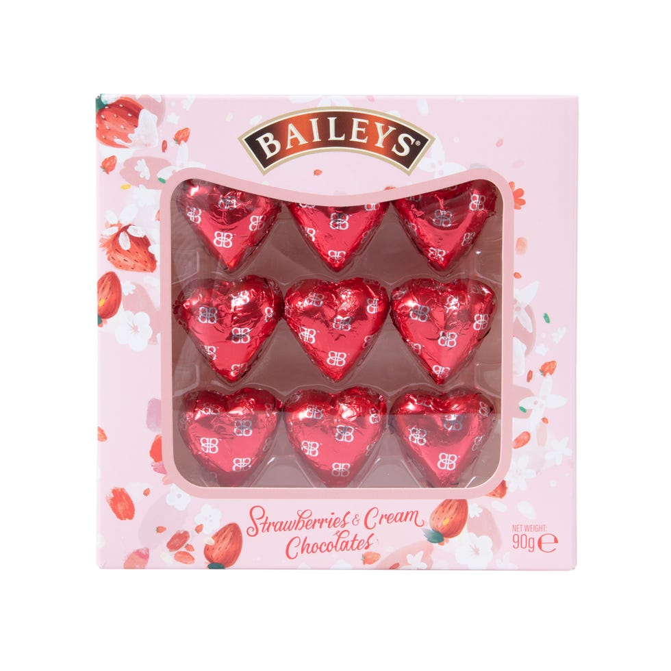 Baileys Strawberries & Cream Hearts 90g