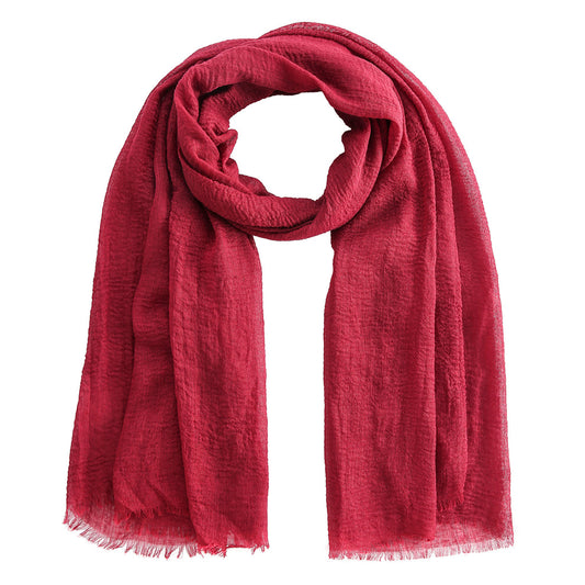 The all time essential scarf burgundy red