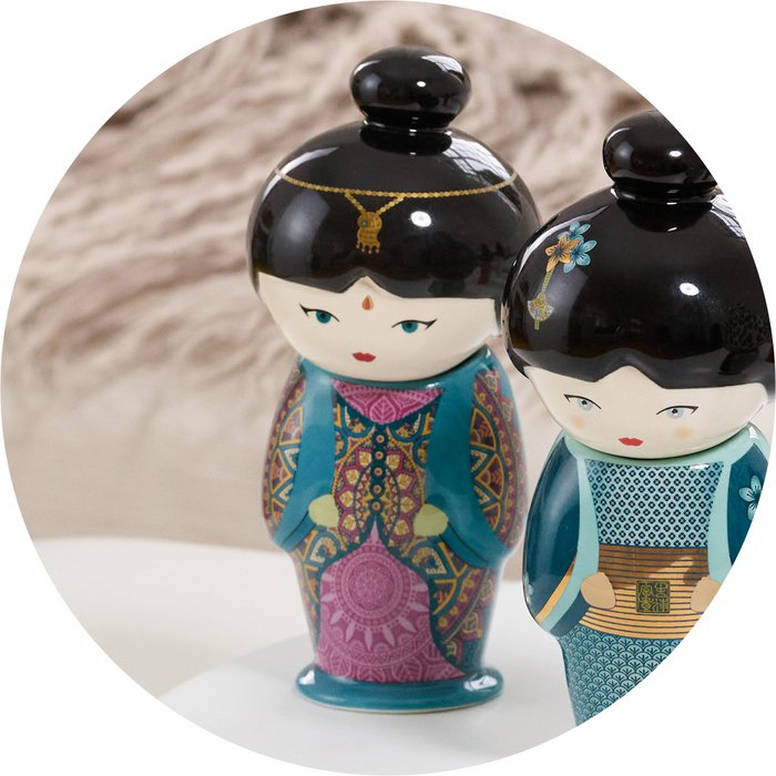 tea strainer ceramic doll